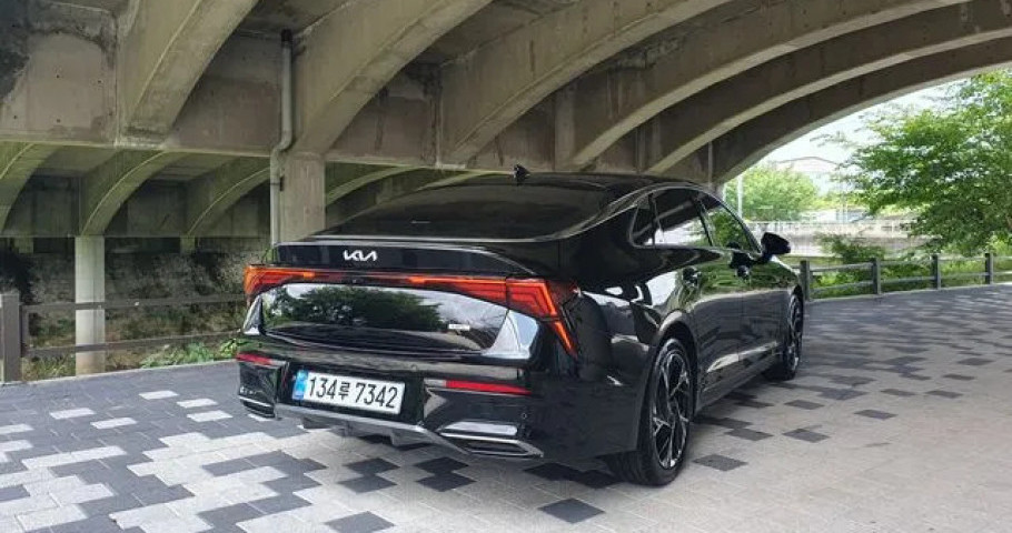 Kia K5 
