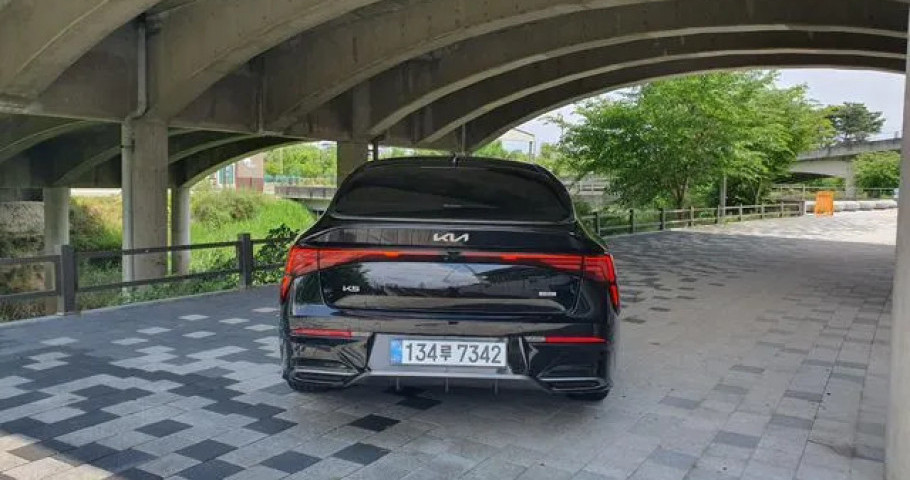 Kia K5 