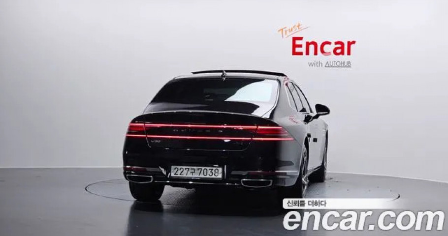 Genesis G90 