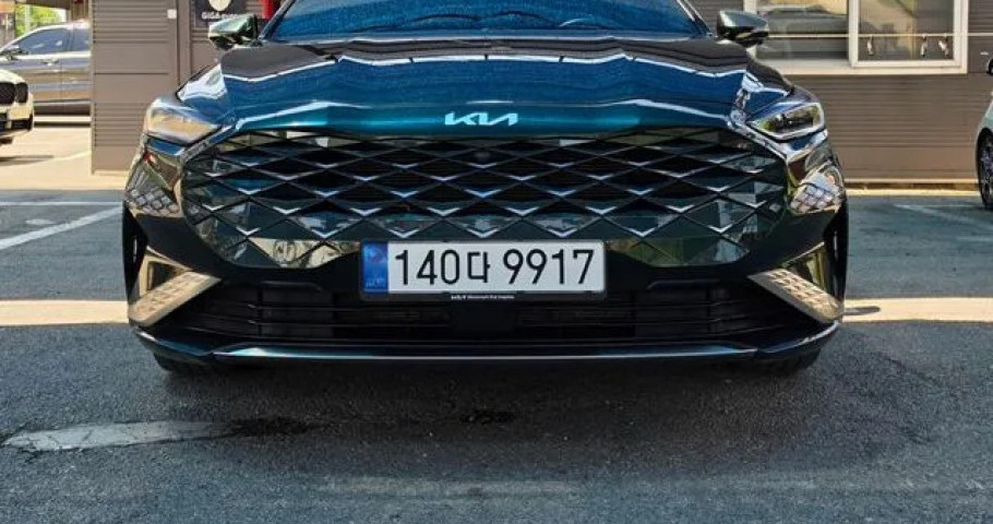 Kia K8 