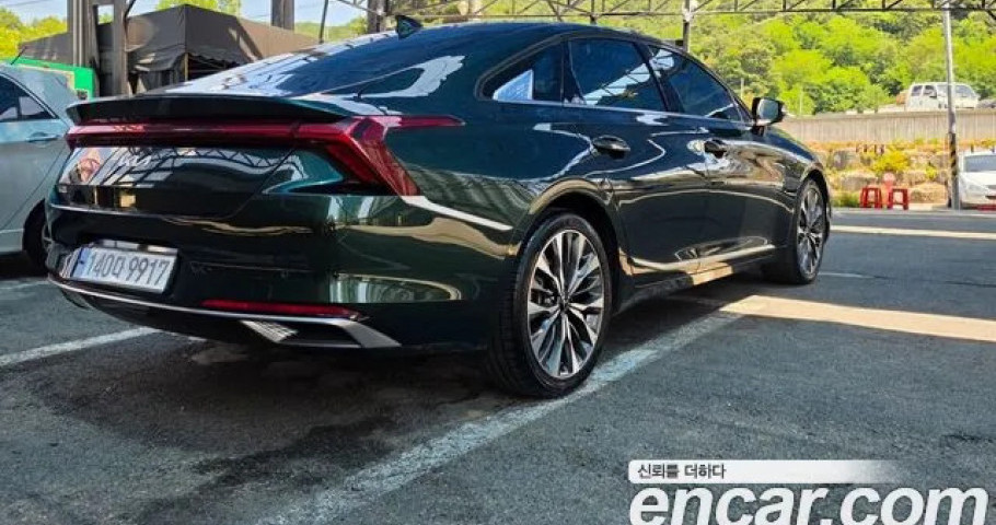 Kia K8 
