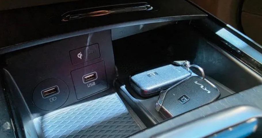 Kia K8 