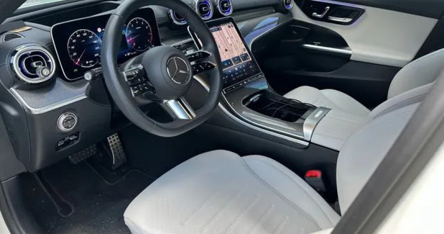 Mercedes-Benz C-Class 