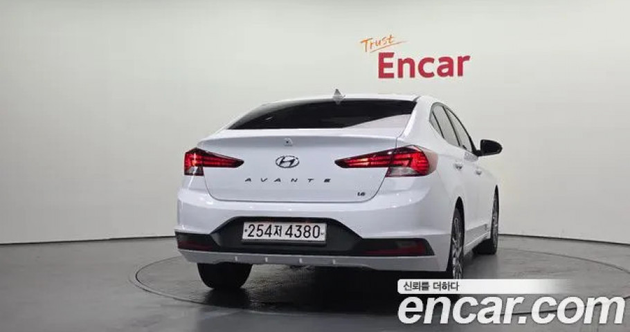 Hyundai Avante (Elantra) 