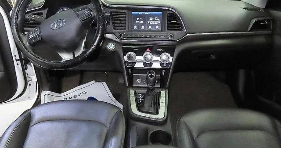 Hyundai Avante (Elantra) 