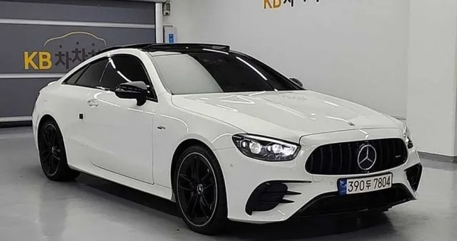 Mercedes-Benz E-Class 