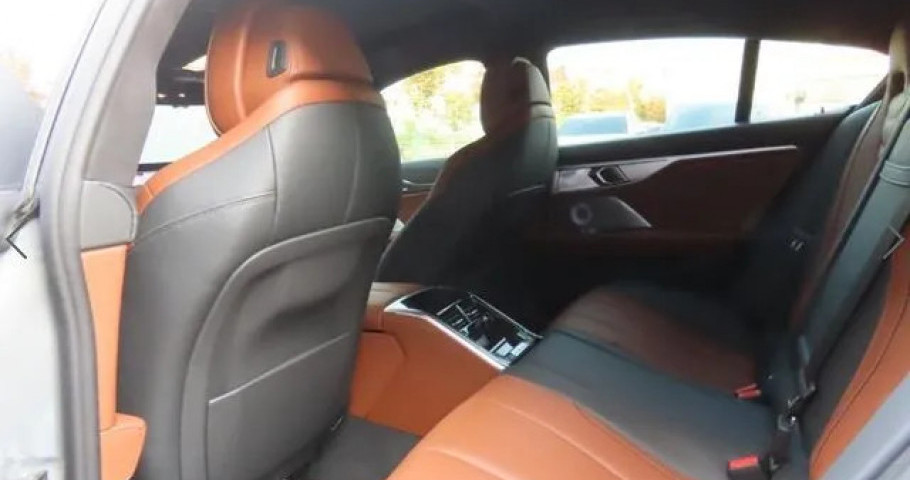Bmw 8-Series 