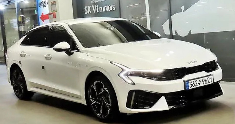 Kia K5 