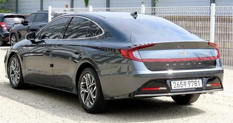 Hyundai Sonata 