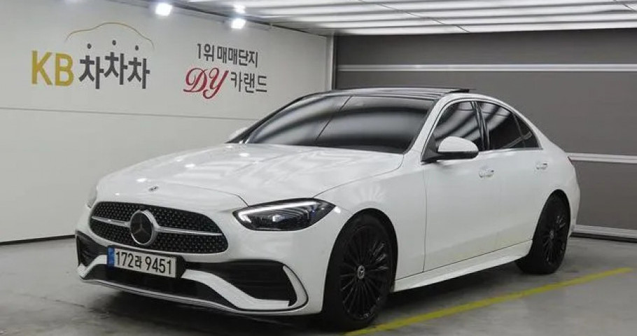 Mercedes-Benz C-Class 