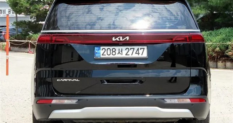 Kia Carnival 