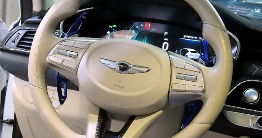 Genesis G70 