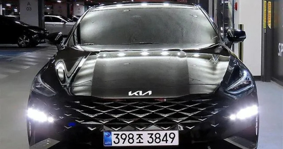 Kia K8 