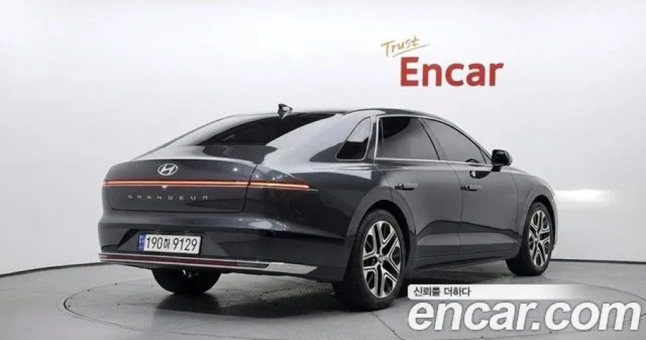 Hyundai Grandeur 