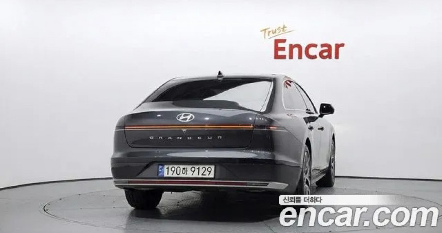 Hyundai Grandeur 