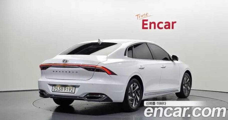 Hyundai Grandeur 