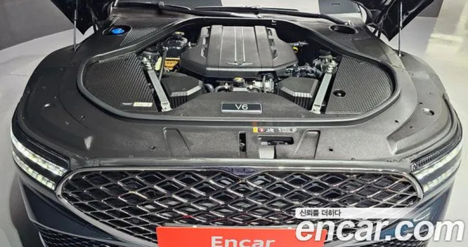 Genesis G90 