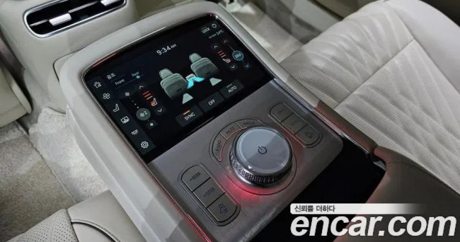 Genesis G90 