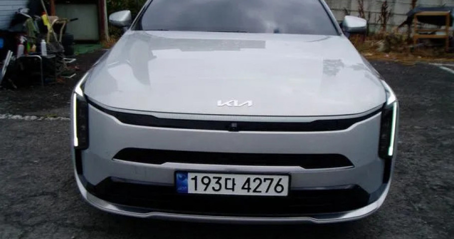 Kia K8 