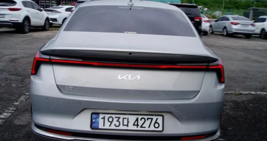 Kia K8 