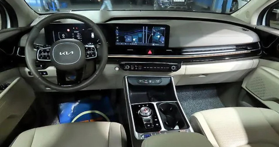 Kia Carnival 