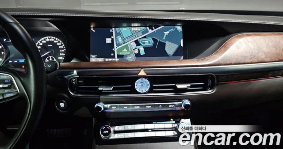 Genesis G90 