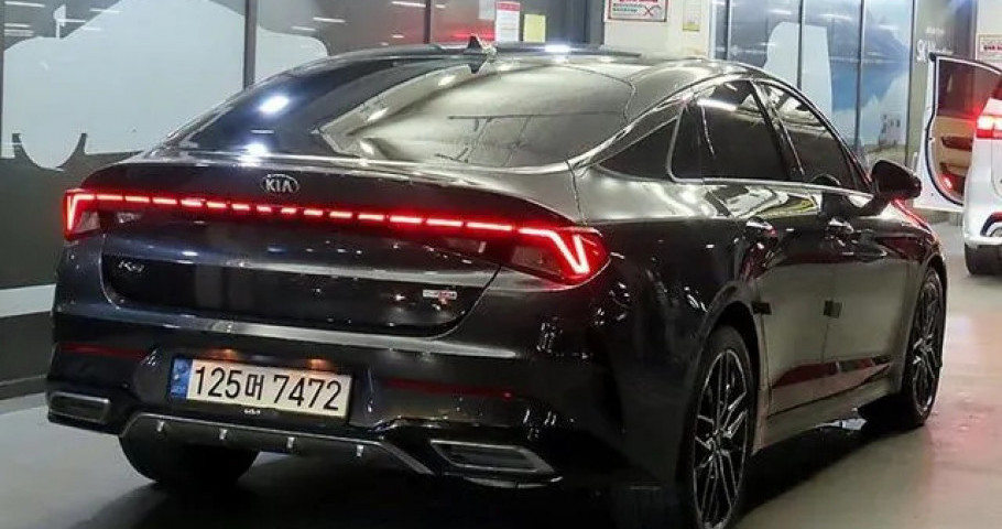 Kia K5 