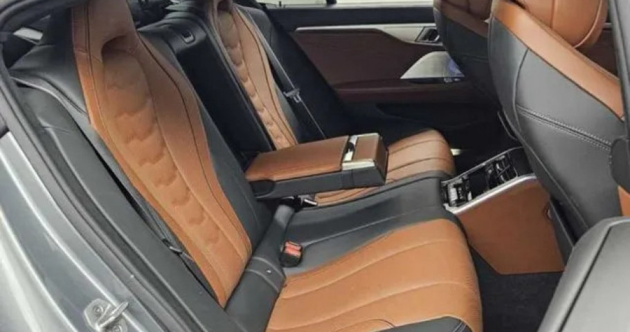 Bmw 8-Series 