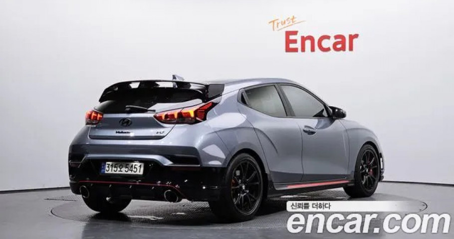Hyundai Veloster 