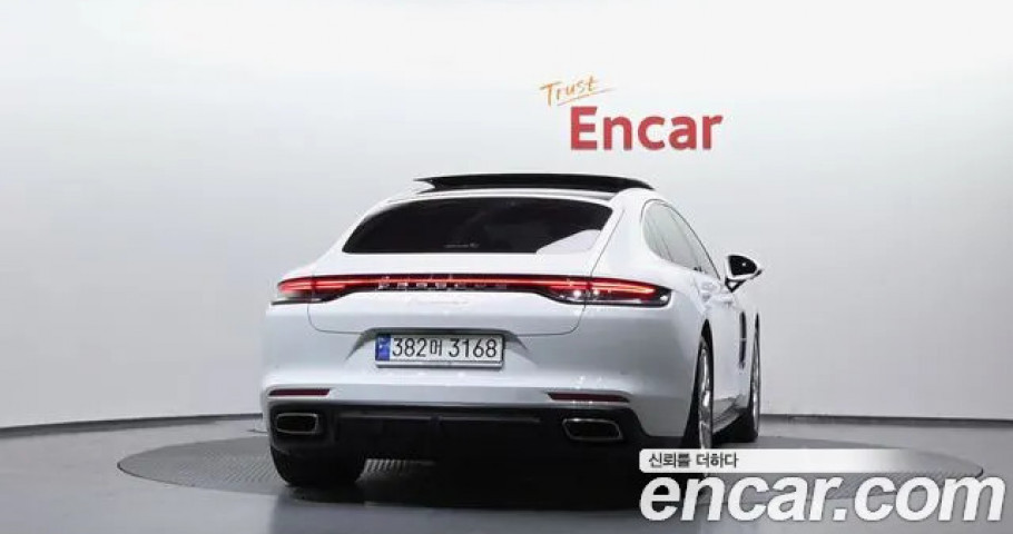 Porsche Panamera 