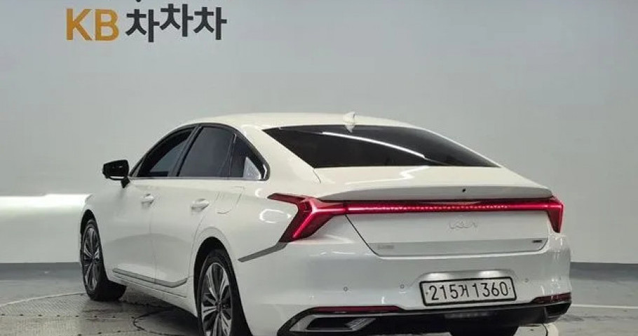 Kia K8 