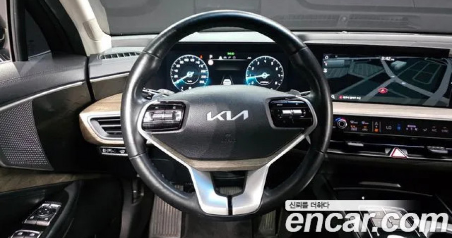 Kia K8 