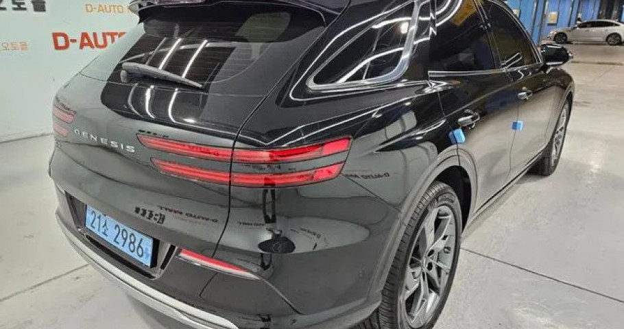 Genesis Gv70 
