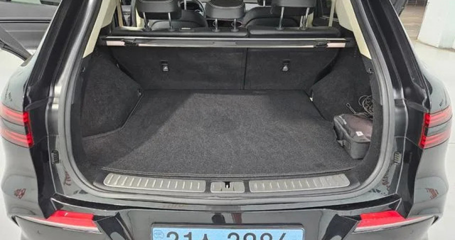 Genesis Gv70 