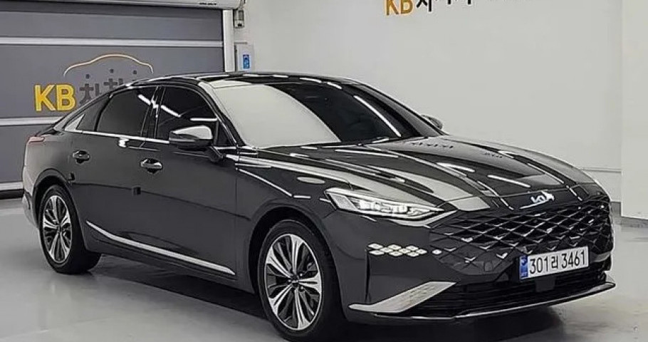 Kia K8 