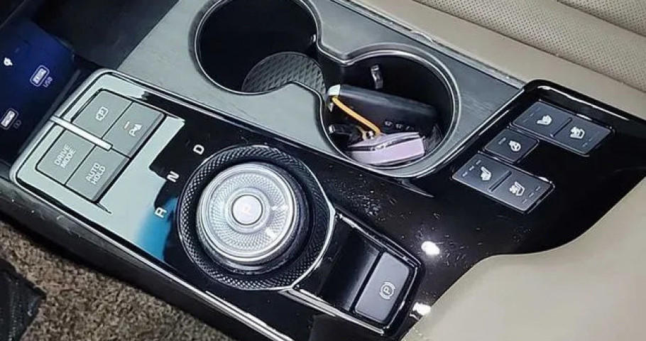 Kia K8 