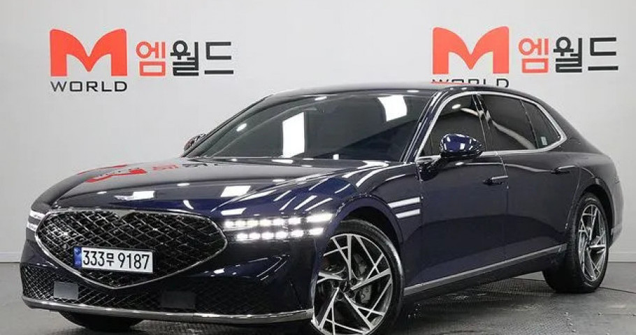 Genesis G90 