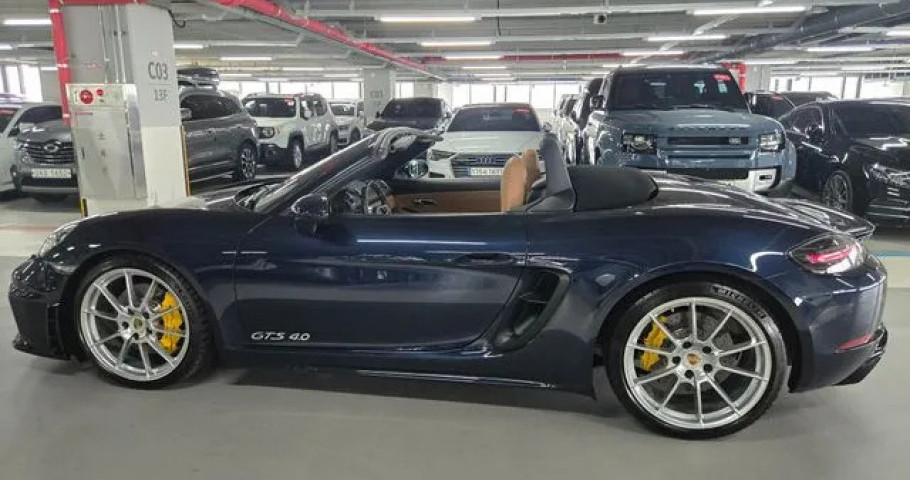 Porsche 718 