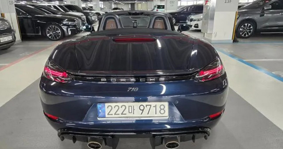 Porsche 718 