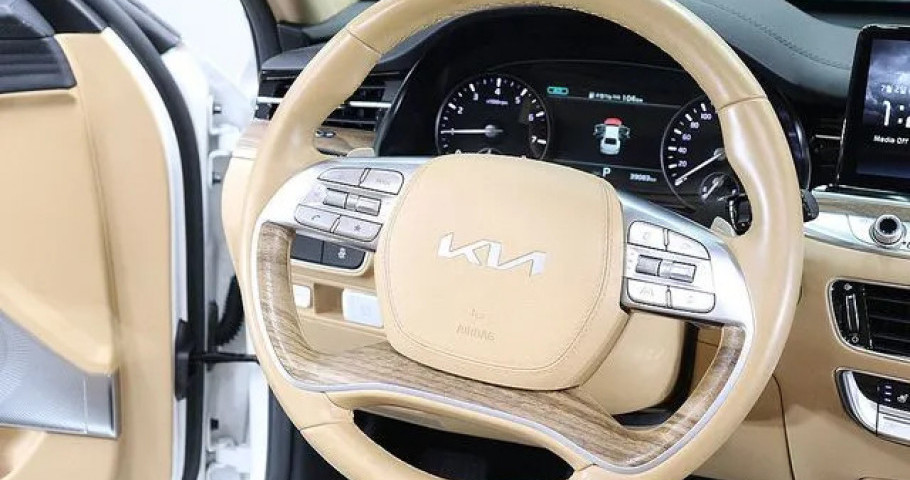 Kia K9 