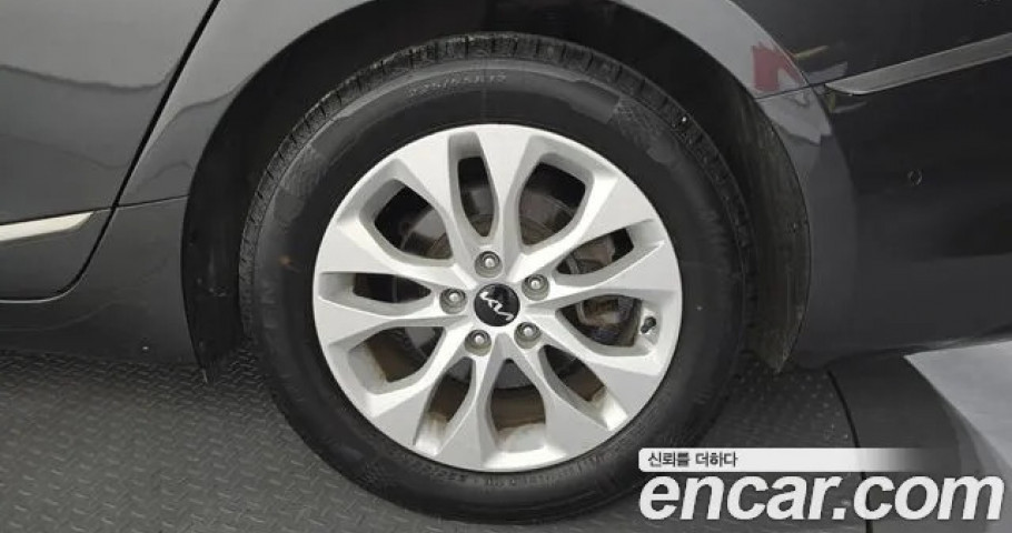 Kia K8 