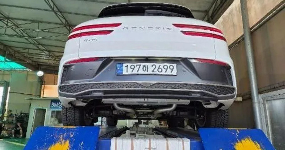 Genesis Gv70 