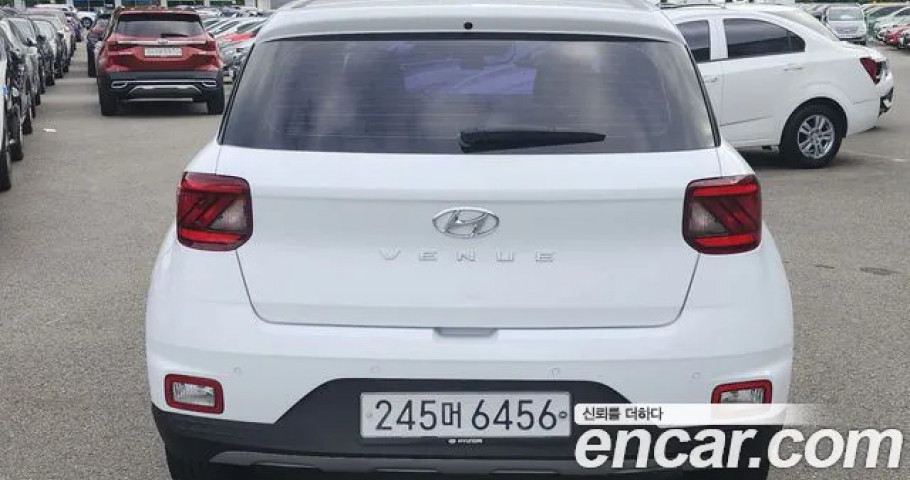 Hyundai Venue 