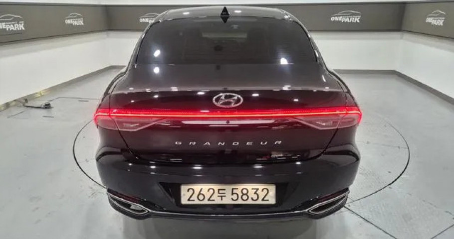 Hyundai Grandeur 