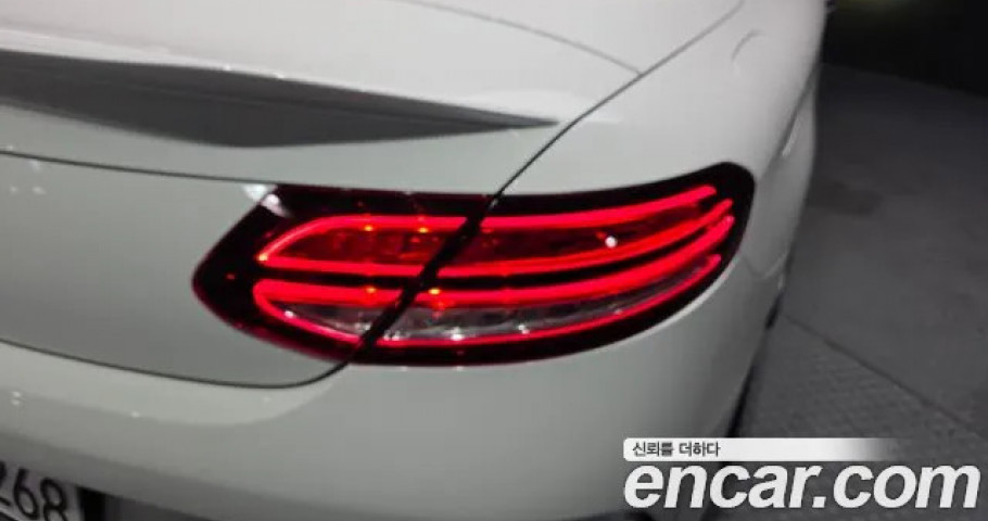 Mercedes-Benz C-Class 