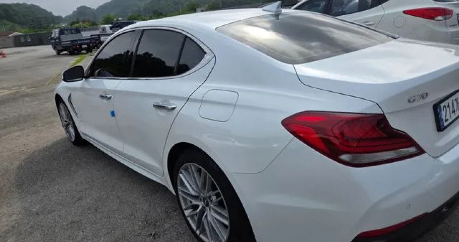 Genesis G70 