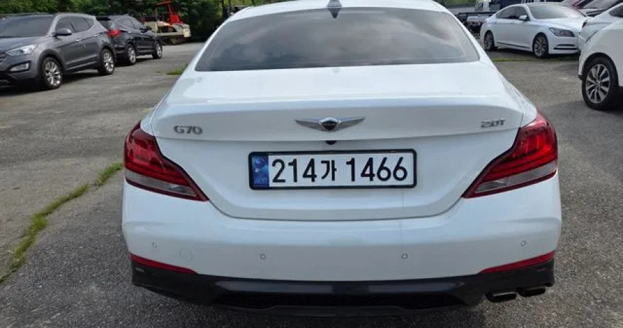 Genesis G70 