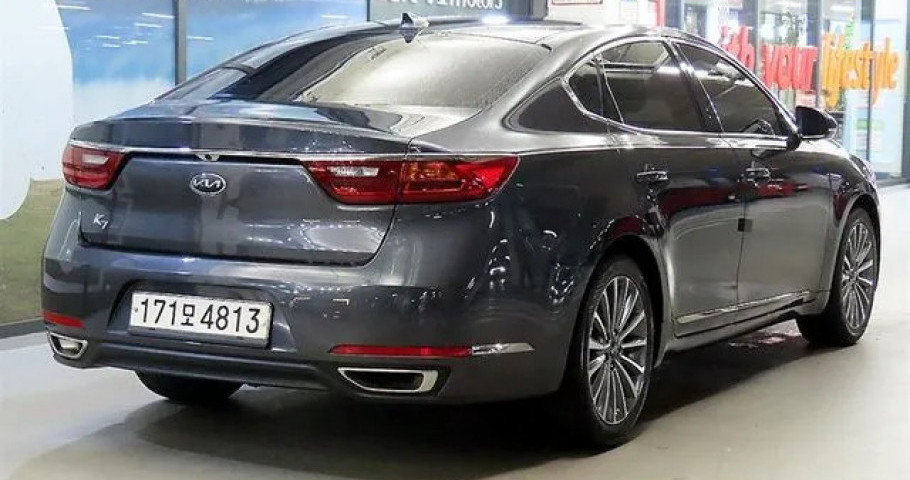 Kia K7 