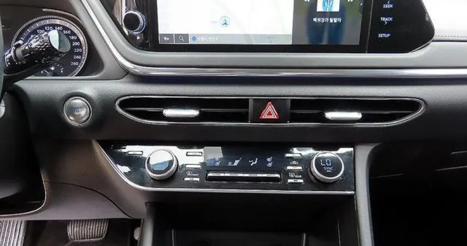 Hyundai Sonata 