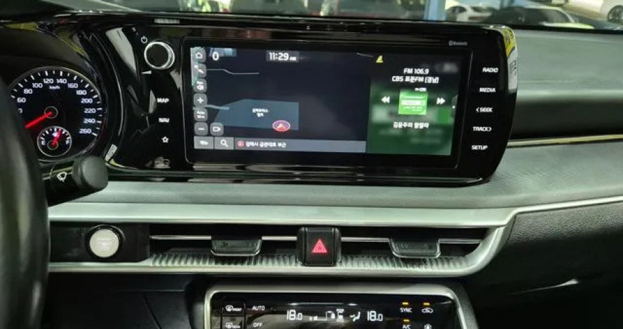 Kia K5 